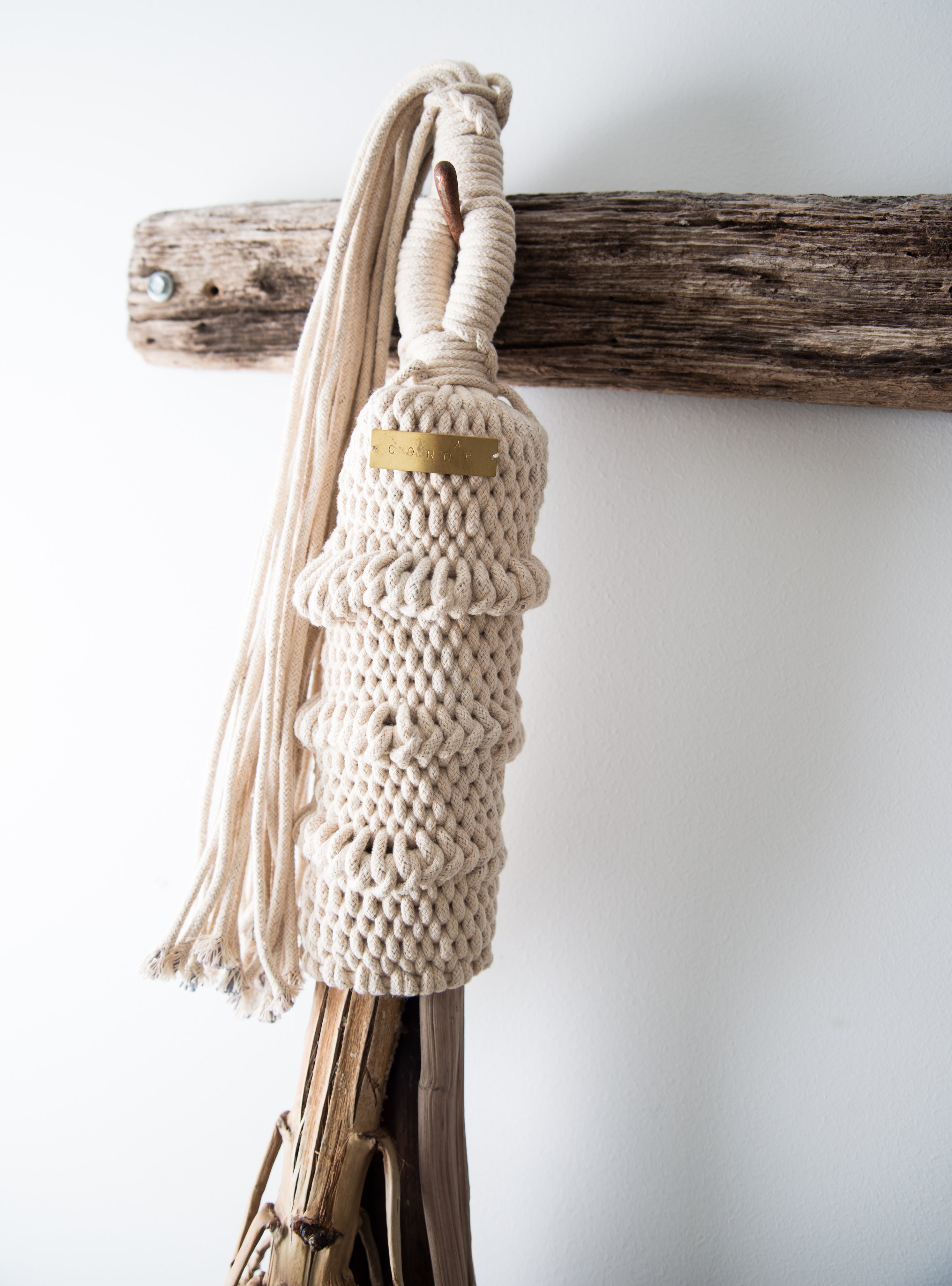 Octavie Seed Pod + Frond Hanger