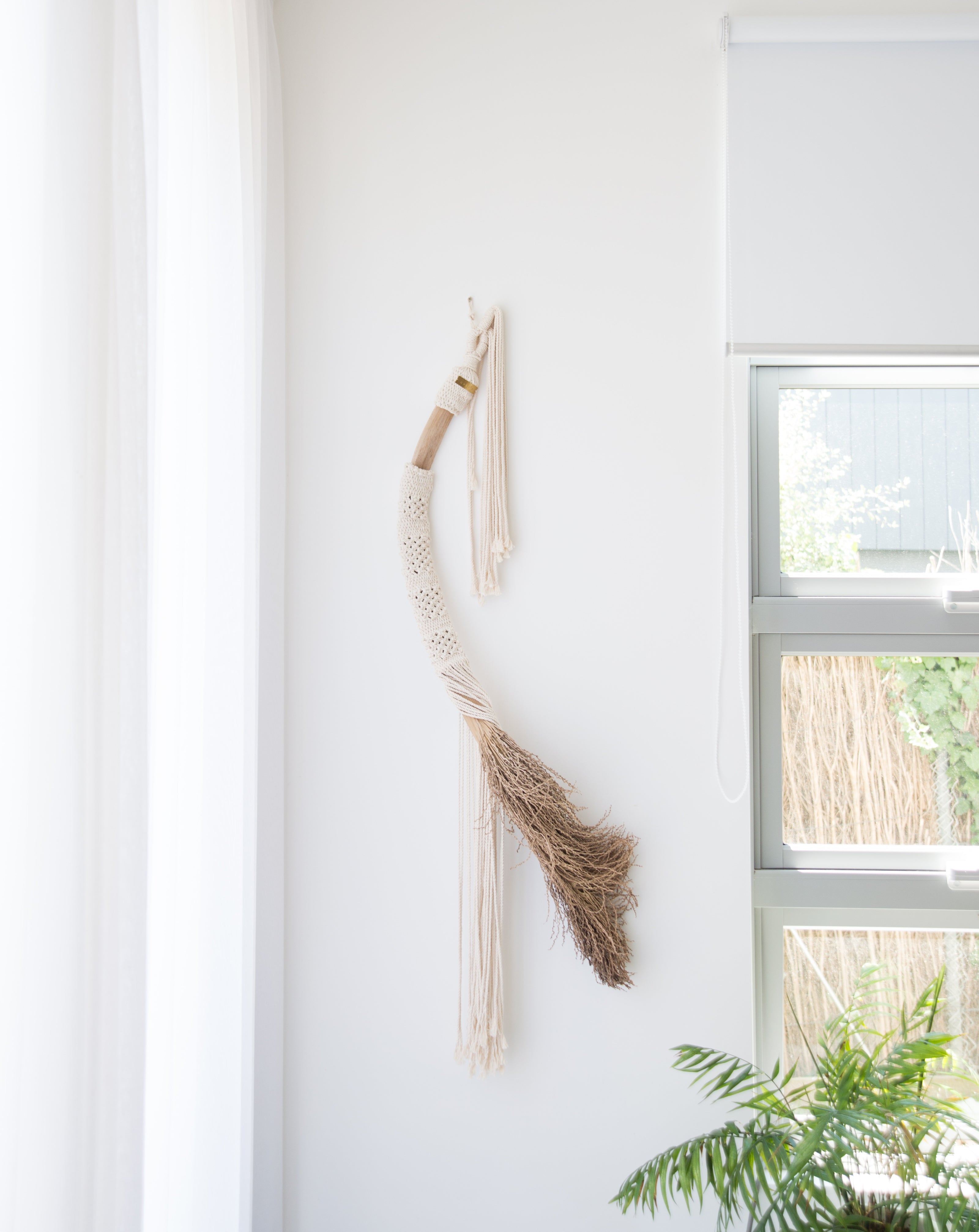Osa Seed Pod Hanger