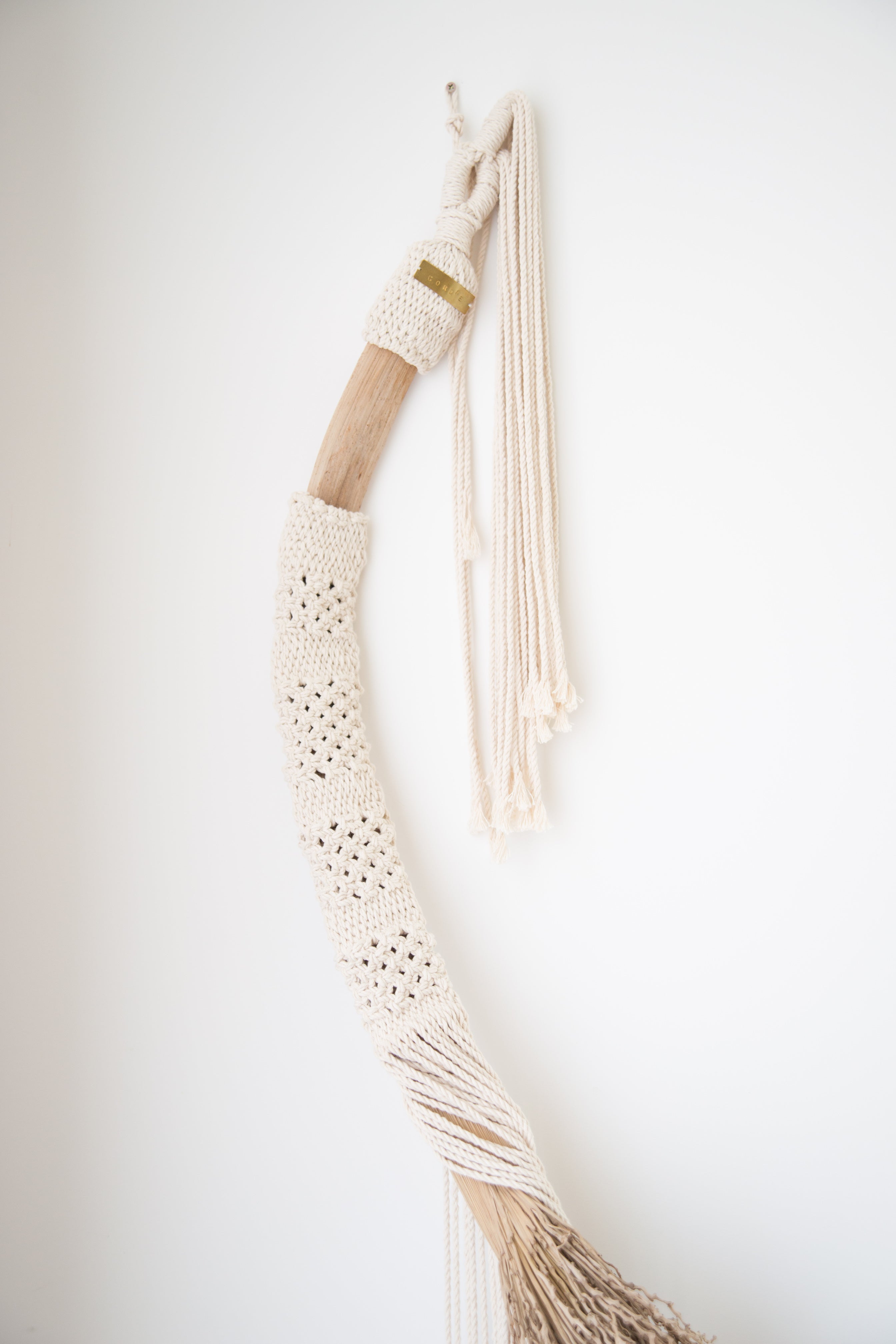 Osa Seed Pod Hanger – CORDÊ MACRAME