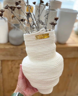 Arya Vase